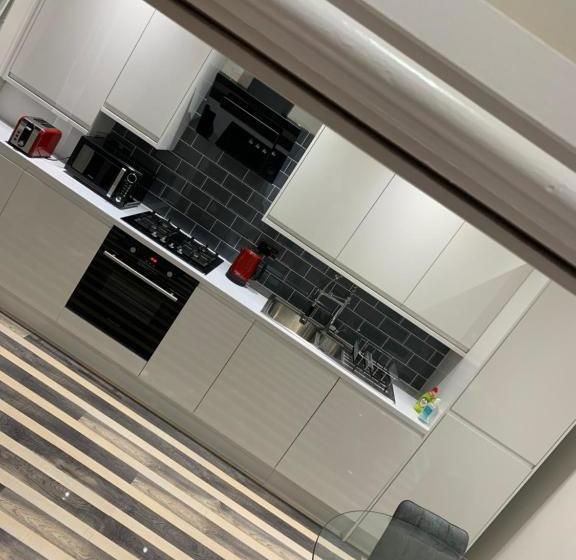 The Luxe Apartments   Burton Upon Trent   Short & Long Stay Luxury Accommodation