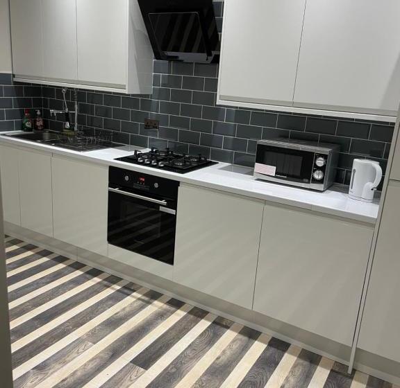 The Luxe Apartments   Burton Upon Trent   Short & Long Stay Luxury Accommodation