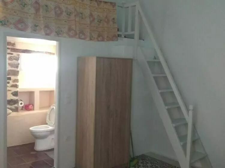 Pension (Hôtel basse catégorie) Popi Studios