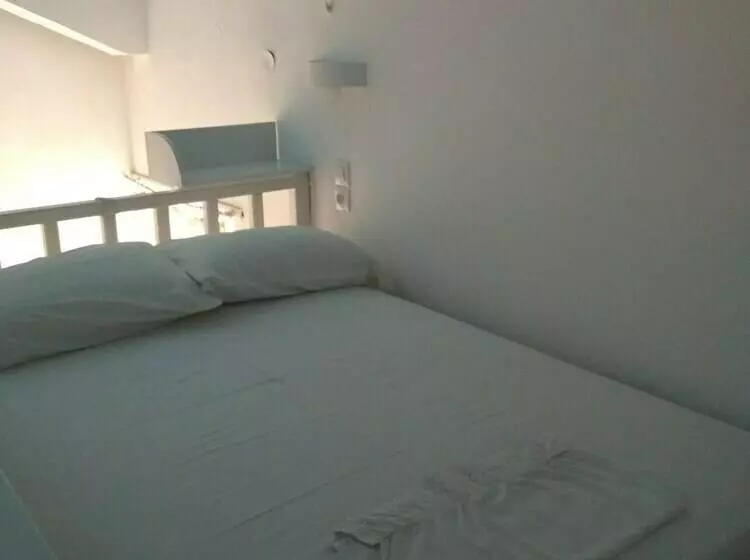 Pension (Hôtel basse catégorie) Popi Studios