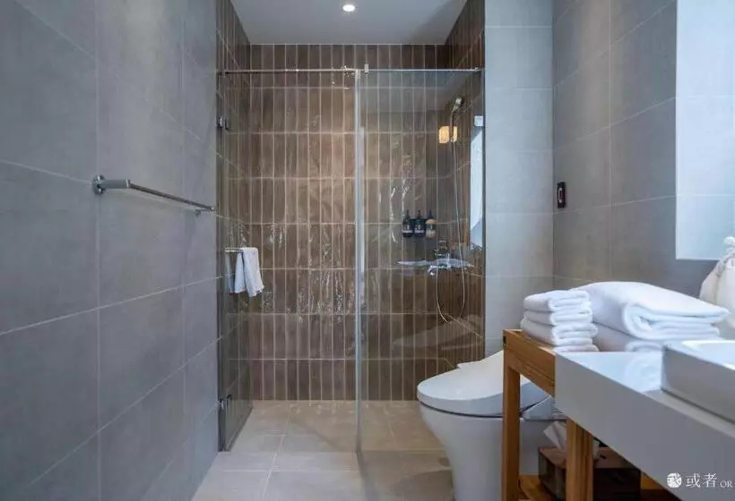 تختخواب و صبحانه Or Inn