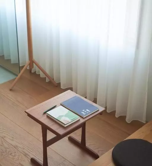 تختخواب و صبحانه Or Inn