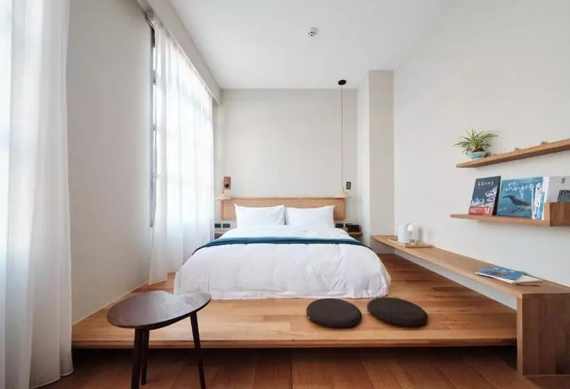 تختخواب و صبحانه Or Inn