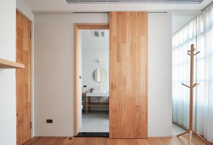 تختخواب و صبحانه Or Inn