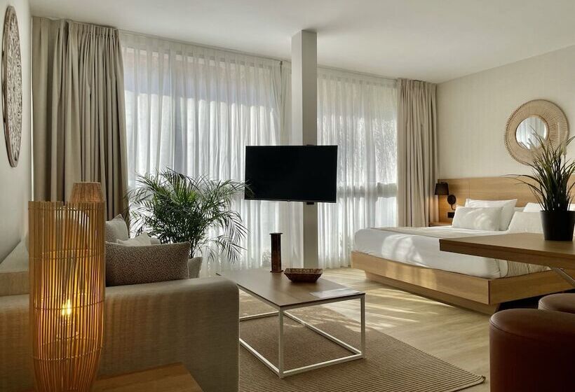 هتل Emblemático Hi Suites