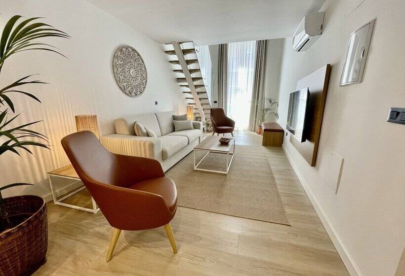 هتل Emblemático Hi Suites