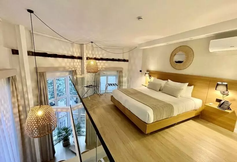 هتل Emblemático Hi Suites