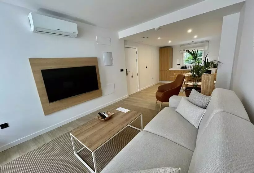 هتل Emblemático Hi Suites