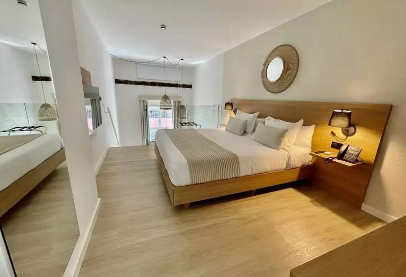 هتل Emblemático Hi Suites