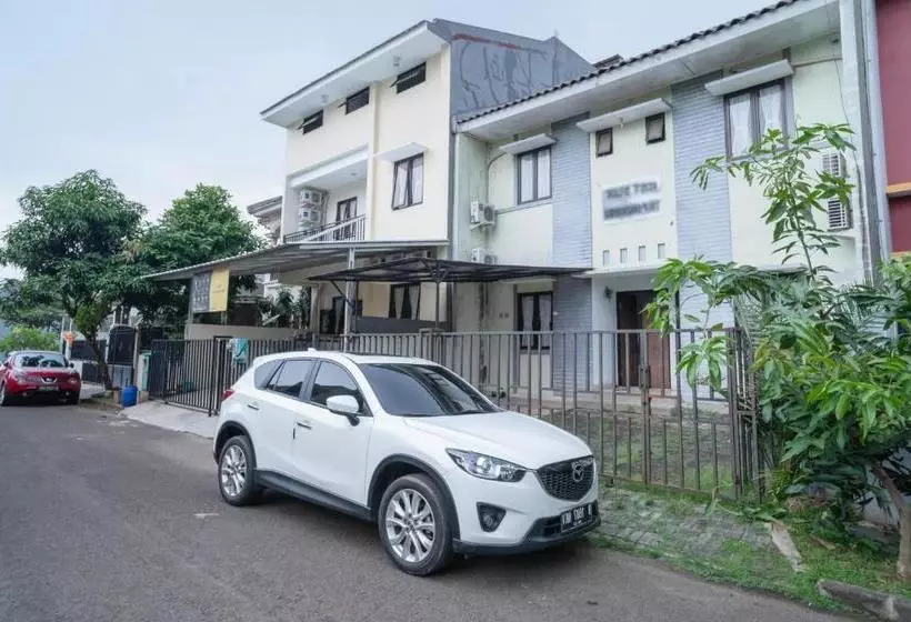 Hotel Koolkost @ Anggrek Residence Serpong