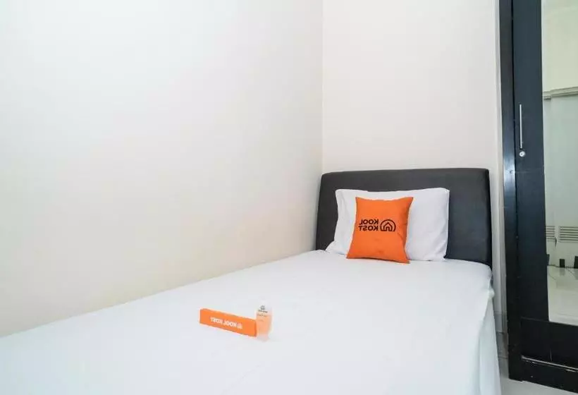 Hotel Koolkost @ Anggrek Residence Serpong