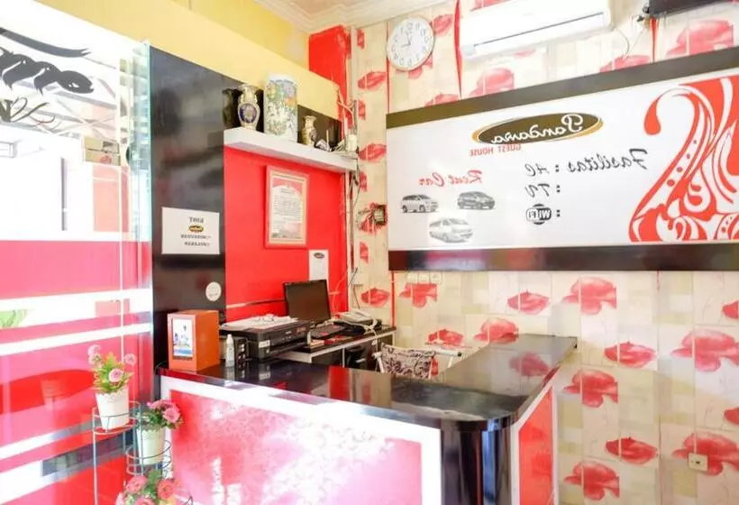 ホテル Pandawa Guest House At Ngaliyan Square Mitra Reddoorz