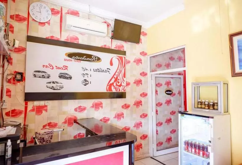 ホテル Pandawa Guest House At Ngaliyan Square Mitra Reddoorz