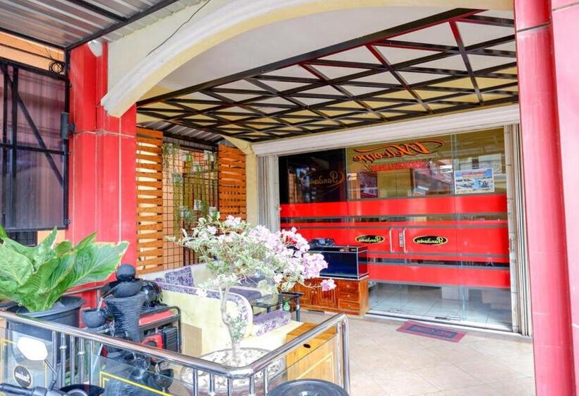 בית מלון כפרי Pandawa Guest House At Ngaliyan Square Mitra Reddoorz