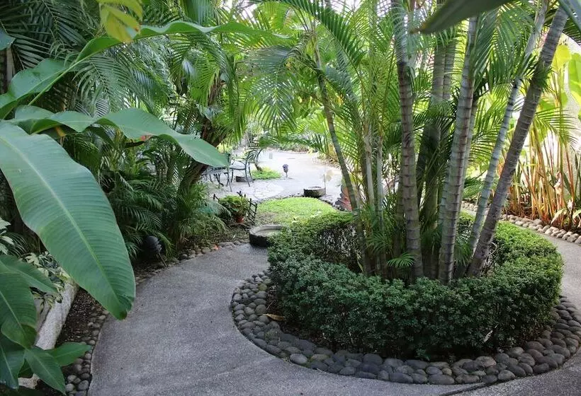 ホテル Suites Ejecutivas Los Arcos