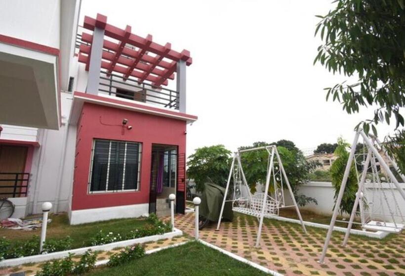 Staymaker Hotel Sannidhyo