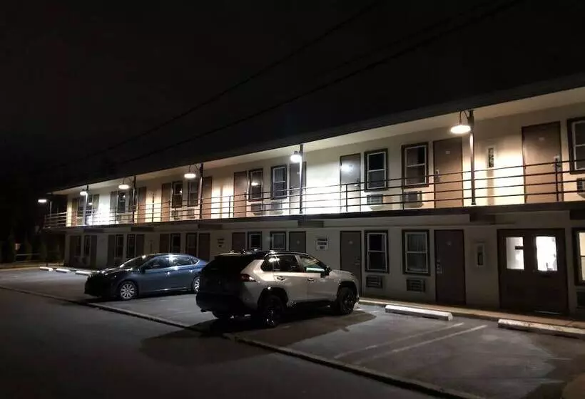 Trolley Stop Motel, Media ,near Phl Airport Pa