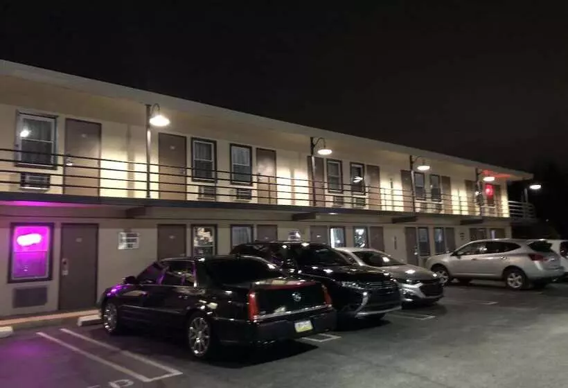 Trolley Stop Motel, Media ,near Phl Airport Pa