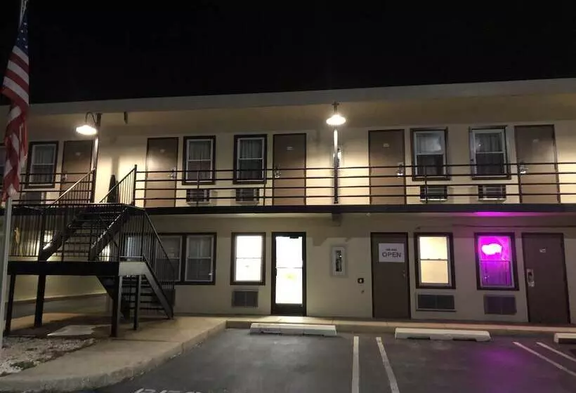 Trolley Stop Motel, Media ,near Phl Airport Pa