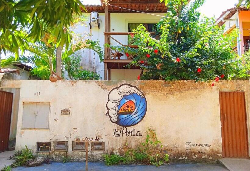 هاستل La Perla