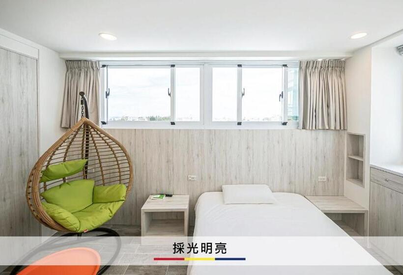 تختخواب و صبحانه 蒙德里安山水民宿