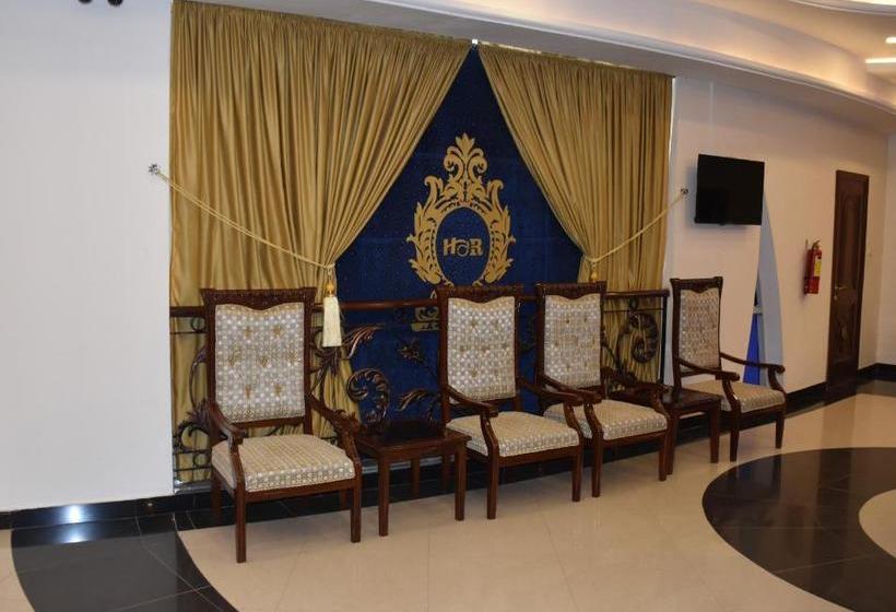 هتل De Raj Sialkot