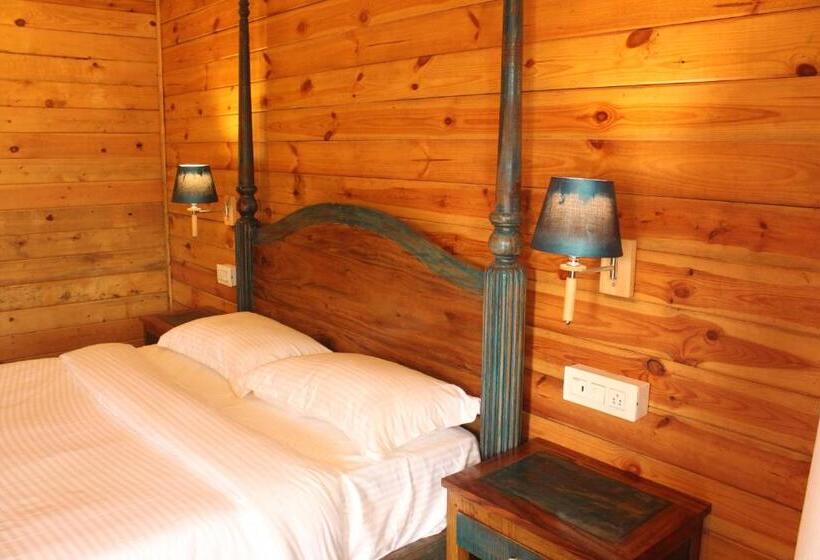 Отель Lotusfeet Beach Resort Morjim