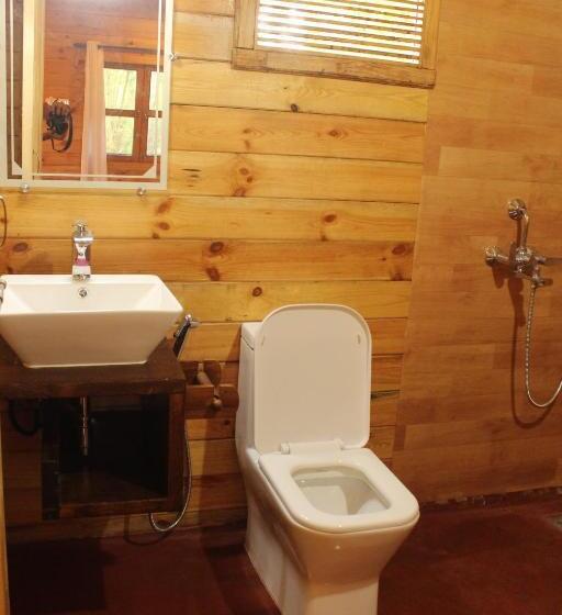 Отель Lotusfeet Beach Resort Morjim