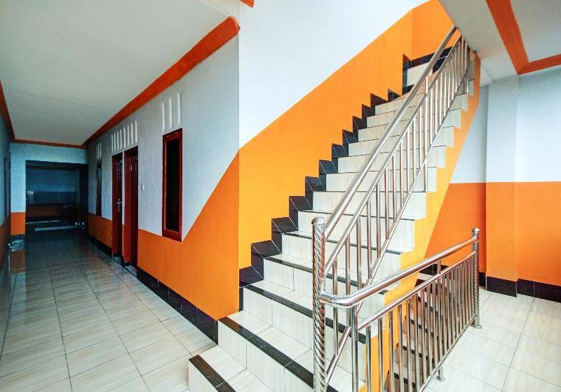 فندق Oyo 90032 Worship Usu