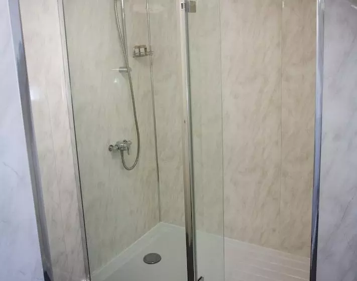 Hotelli The George Inn