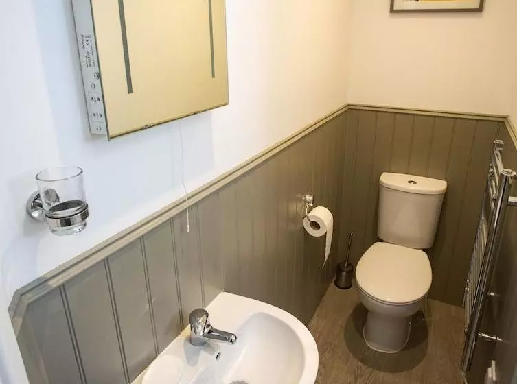 Hotelli The George Inn