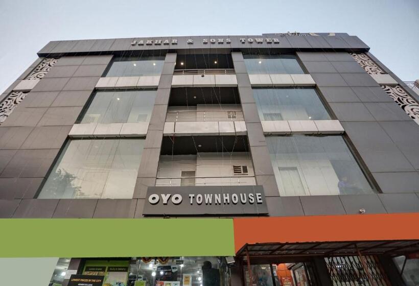 Otel Townhouse Nangal Raya Pankha Road