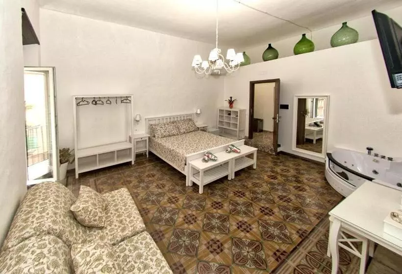 پانسیون La Serva Padrona