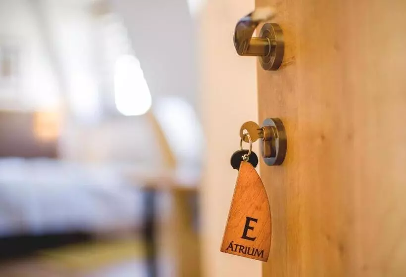 ペンション Penzión átrium