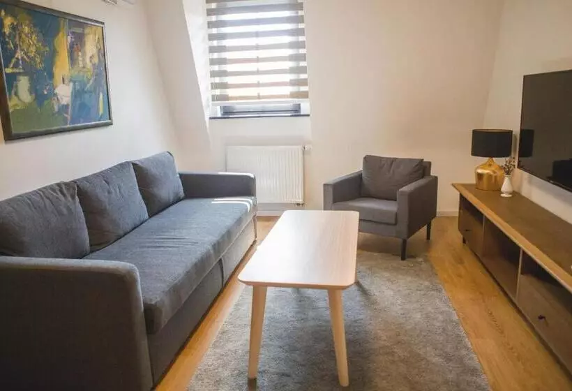 ペンション Penzión átrium