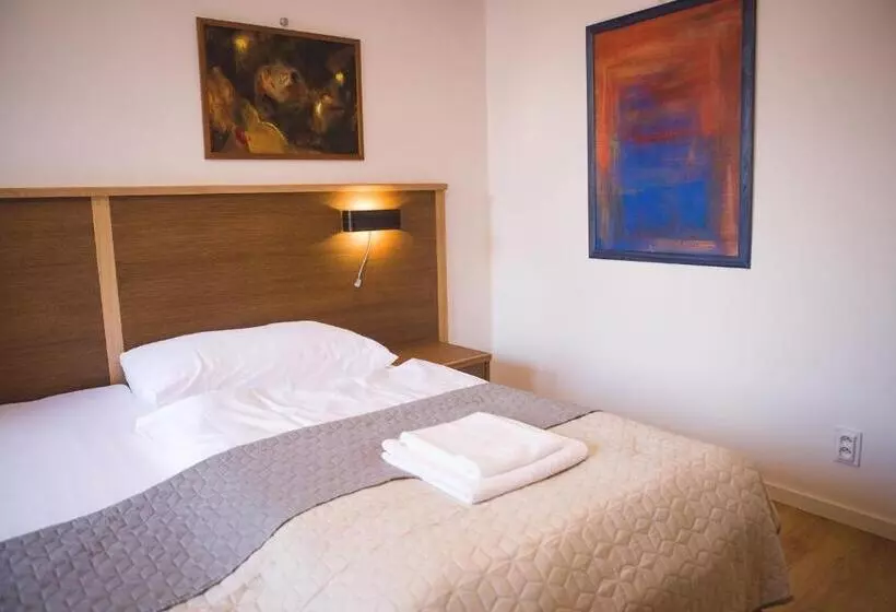 ペンション Penzión átrium