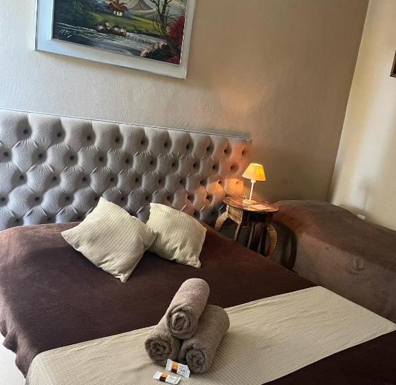 بنسيون Suítes Brandi