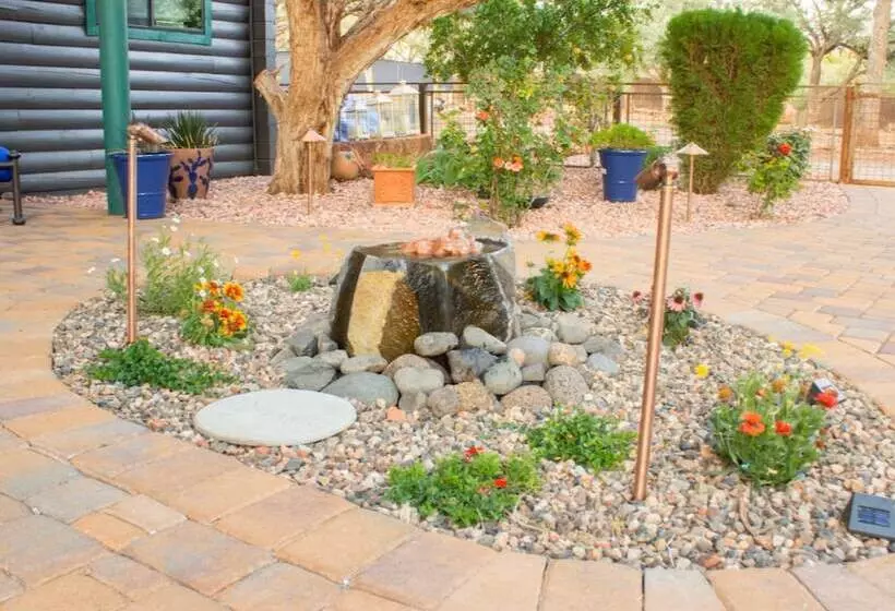 تختخواب و صبحانه The Sedona Dream Maker