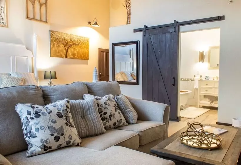 تختخواب و صبحانه The Sedona Dream Maker