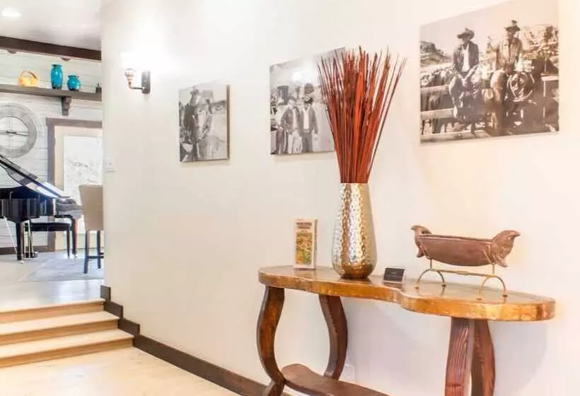 تختخواب و صبحانه The Sedona Dream Maker