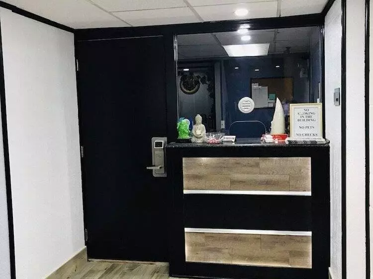 בית מלון כפרי Budget Inn Bath