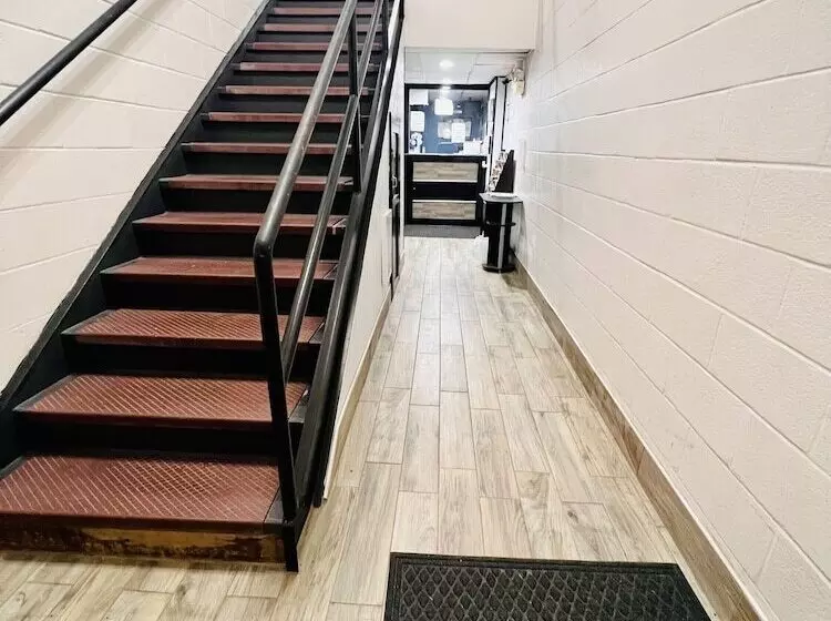 בית מלון כפרי Budget Inn Bath