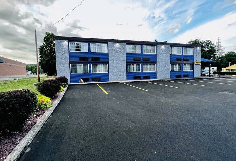 فندق Budget Inn Bath