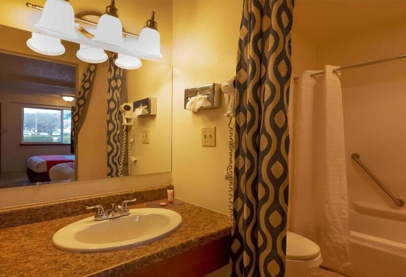 Otel Chehalis I5 South