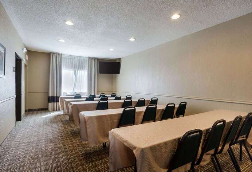 فندق Comfort Inn & Suites Bellevue   Omaha Offutt Afb