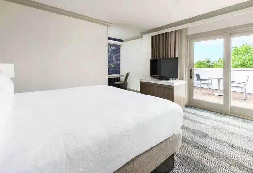 هتل Hilton Garden Inn Annapolis Downtown