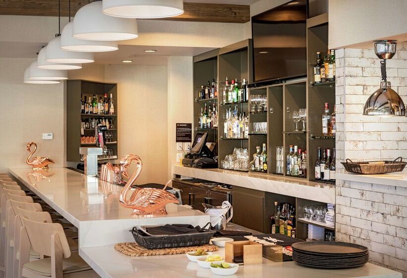 호텔 Hilton Garden Inn Davis Downtown