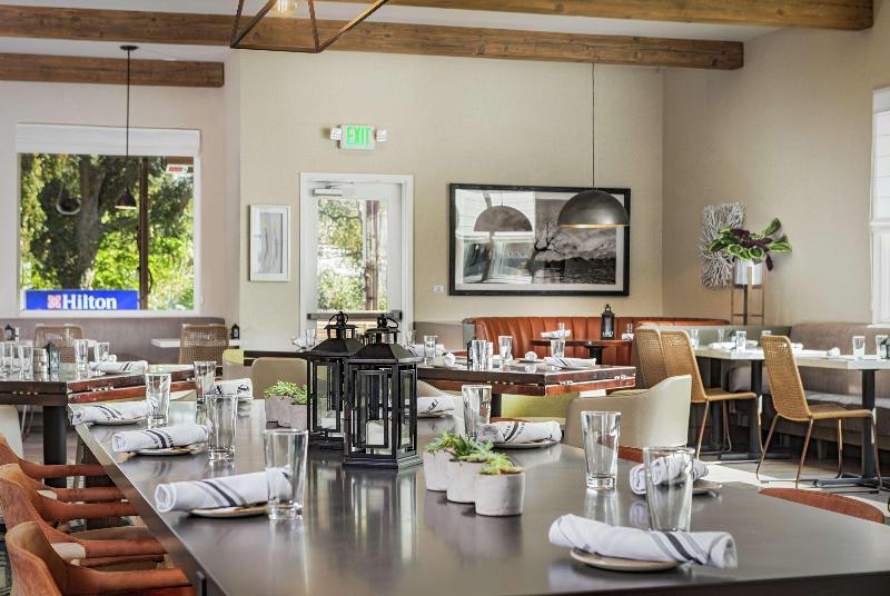 호텔 Hilton Garden Inn Davis Downtown