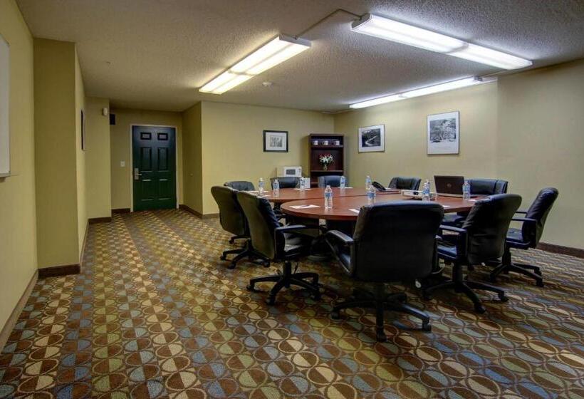 ホテル Intown Suites Extended Stay Marietta Ga   Roswell Rd