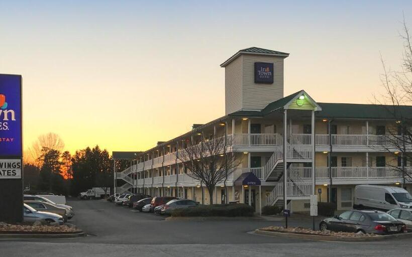 Szálloda Intown Suites Extended Stay Select Atlanta Ga  Smyrna